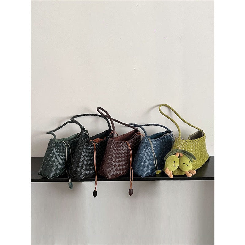 Retro hand-woven first-layer cowhide shoulder bag, Soft pu bag ,Gift for Wife,Gift for Mom,Birthday Gifts